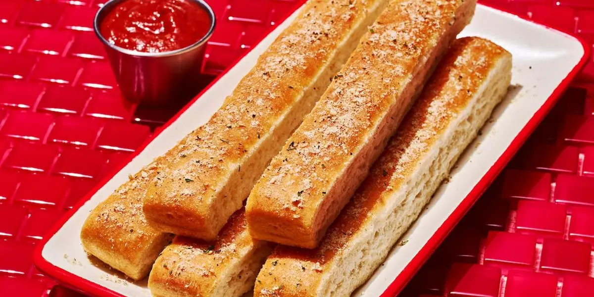 Pizza Hut FREE breadsticks or cinnamon sticks birthday offer and/or products